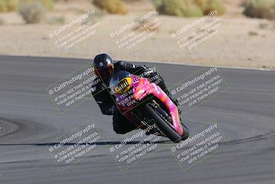 media/Oct-08-2022-SoCal Trackdays (Sat) [[1fc3beec89]]/Turn 10 (945am)/